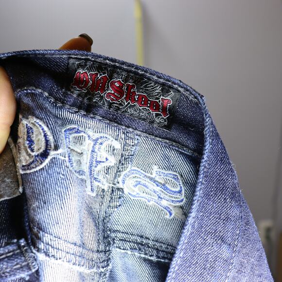 Old Skool Dark Wash Embroidered Cross “Respect” Jeans Size 34 - Picture 3 of 4